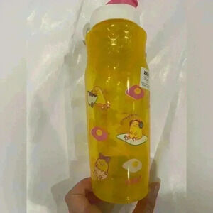 NWT Gudetama 30oz Water Bottle - Yellow/Pink